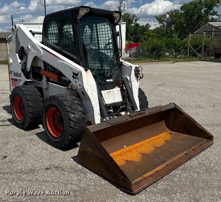 image for item DZ4085 2012 Bobcat S650 skid steer loader