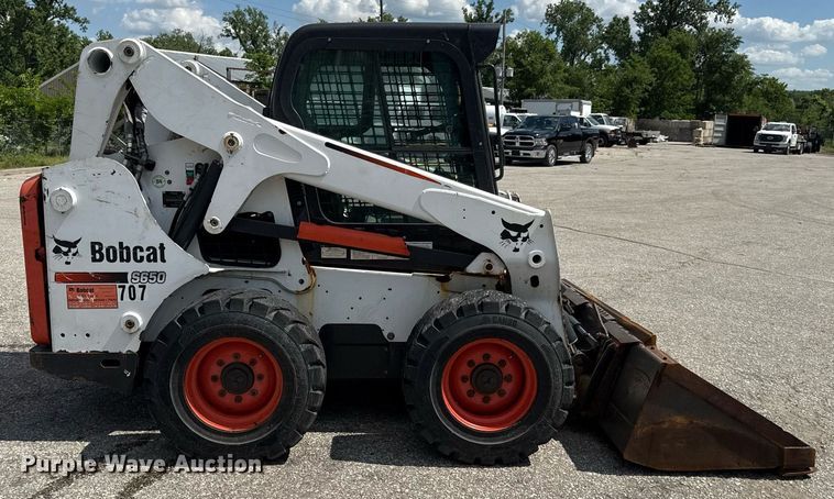 image for item DZ4085 2012 Bobcat S650 skid steer loader