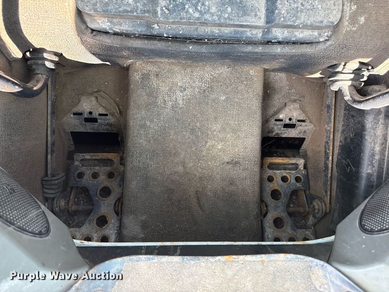 image for item DZ4085 2012 Bobcat S650 skid steer loader