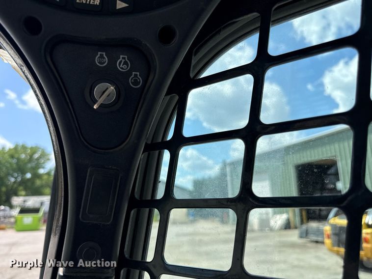 image for item DZ4085 2012 Bobcat S650 skid steer loader