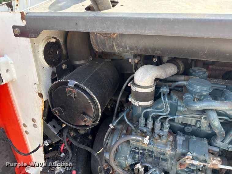 image for item DZ4085 2012 Bobcat S650 skid steer loader