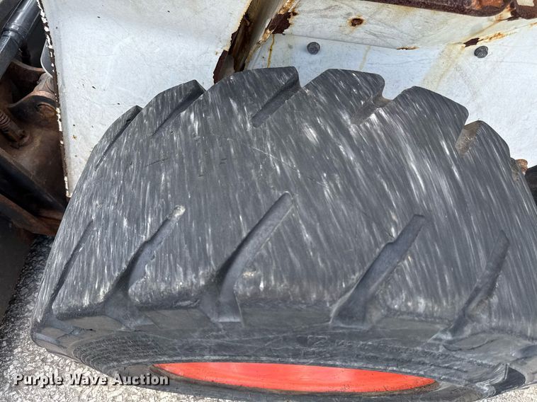 image for item DZ4085 2012 Bobcat S650 skid steer loader