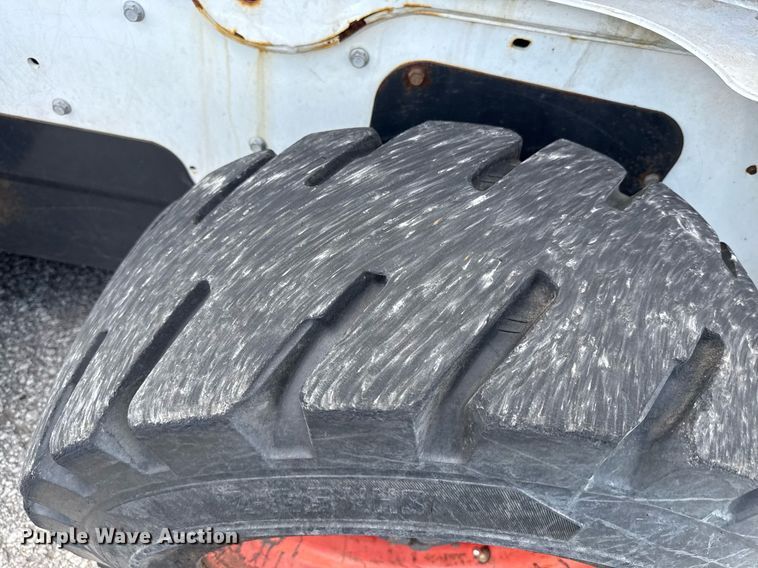 image for item DZ4085 2012 Bobcat S650 skid steer loader