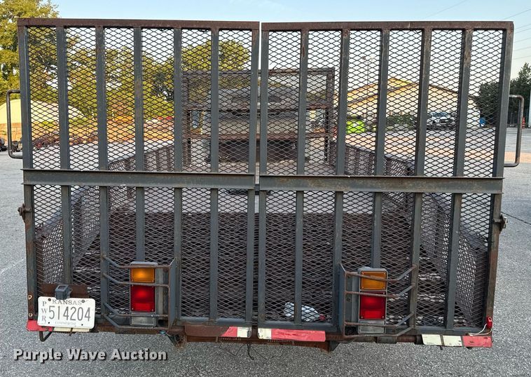 image for item DZ4087 2007 Isuzu NPR flatbed truck