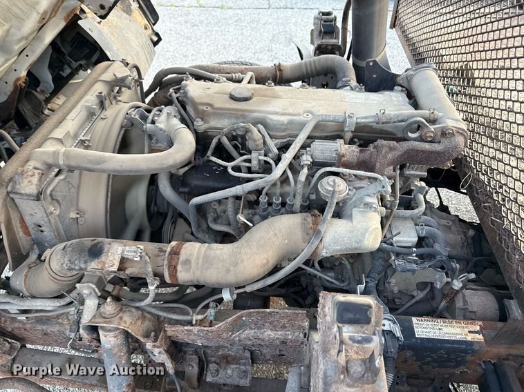 image for item DZ4087 2007 Isuzu NPR flatbed truck