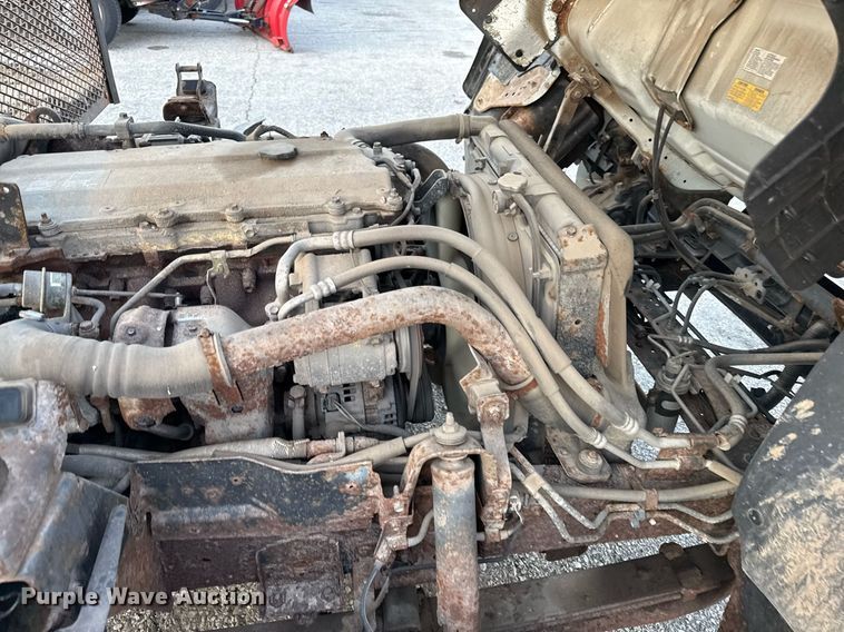 image for item DZ4087 2007 Isuzu NPR flatbed truck