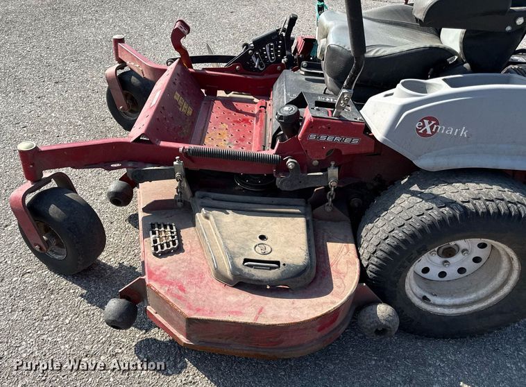 image for item DZ4096 Exmark Lazer Z ZTR lawn mower