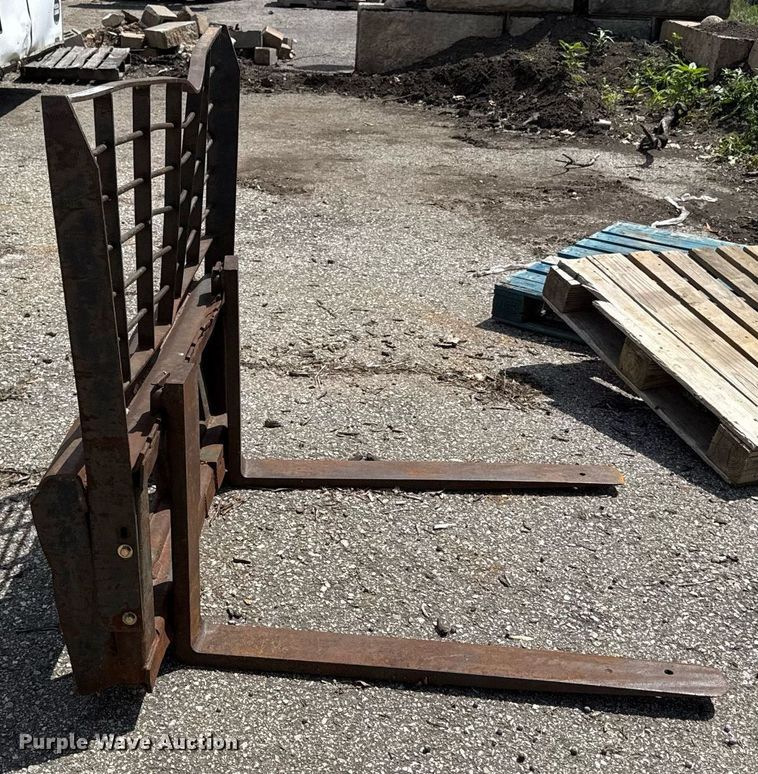 image for item DZ4116 42