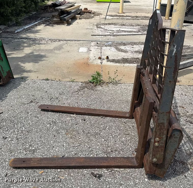 image for item DZ4116 42