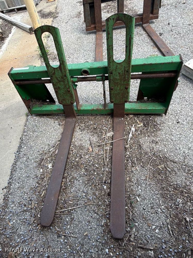 image for item DZ4117 42