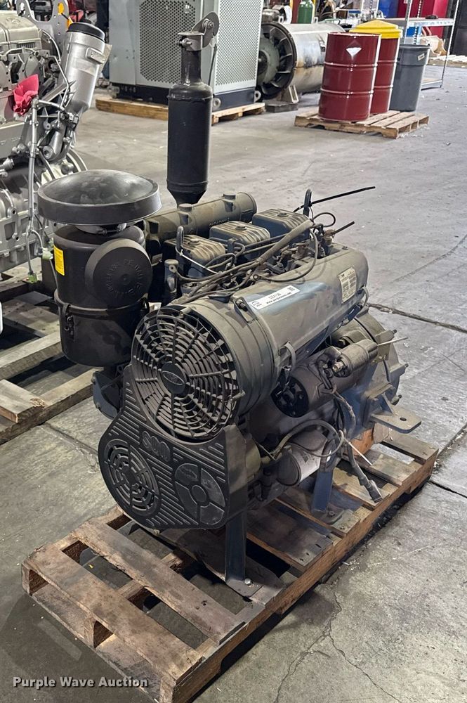 image for item DZ4136 VM Motori SUN 3105 engine