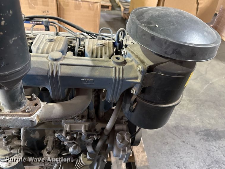 image for item DZ4136 VM Motori SUN 3105 engine