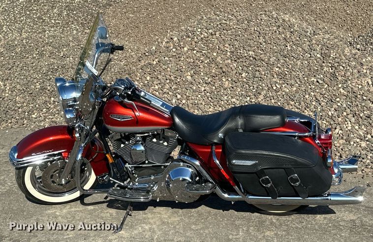 image for item DZ8983 1999 Harley Davidson Road King motorcycle