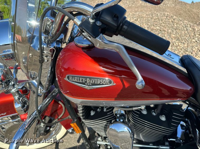 image for item DZ8983 1999 Harley Davidson Road King motorcycle