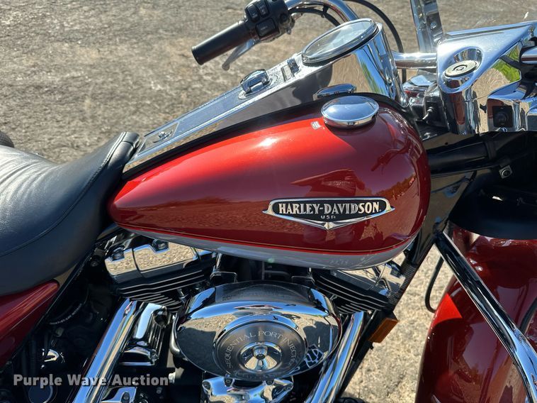 image for item DZ8983 1999 Harley Davidson Road King motorcycle