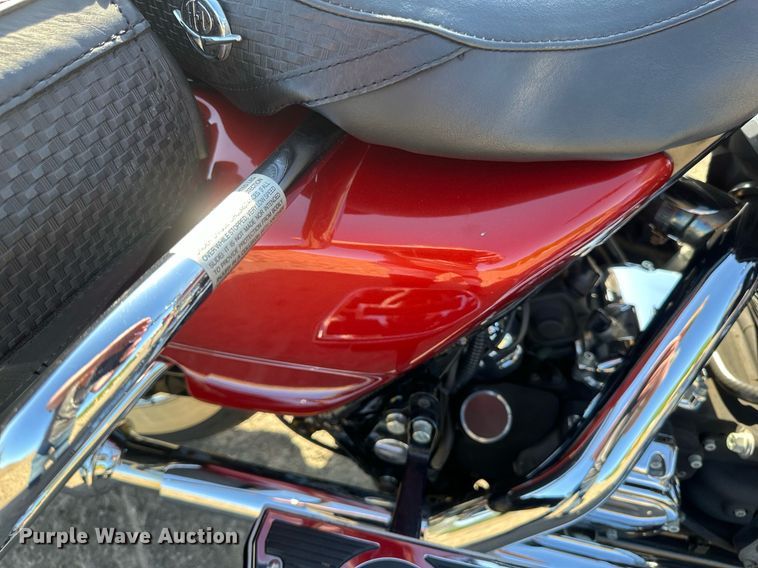 image for item DZ8983 1999 Harley Davidson Road King motorcycle