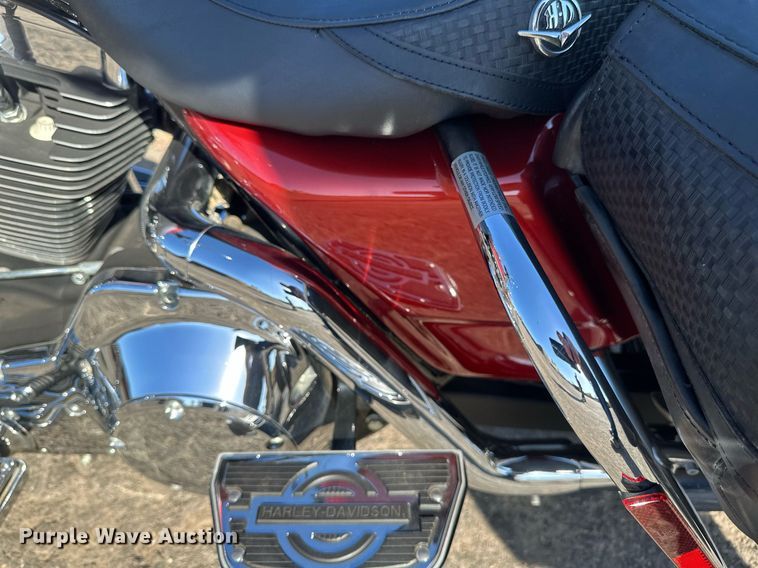 image for item DZ8983 1999 Harley Davidson Road King motorcycle