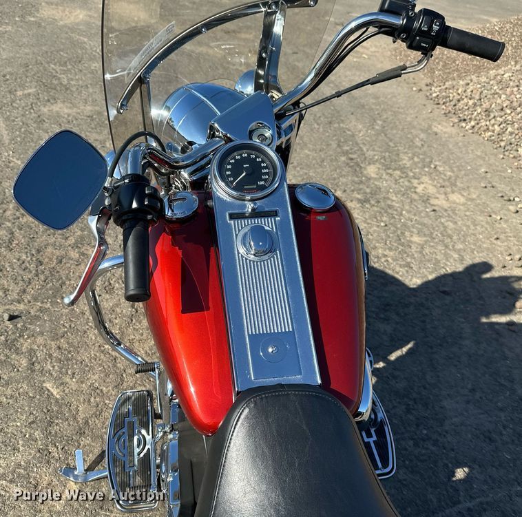 image for item DZ8983 1999 Harley Davidson Road King motorcycle