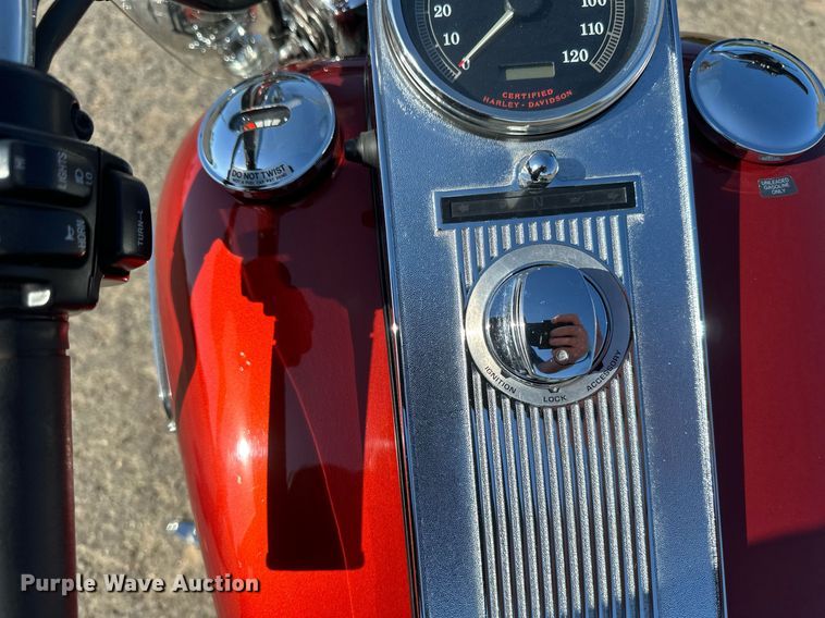 image for item DZ8983 1999 Harley Davidson Road King motorcycle