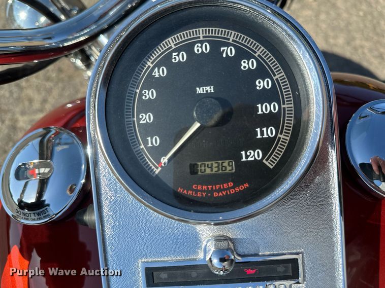 image for item DZ8983 1999 Harley Davidson Road King motorcycle