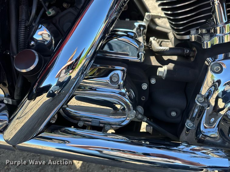 image for item DZ8983 1999 Harley Davidson Road King motorcycle