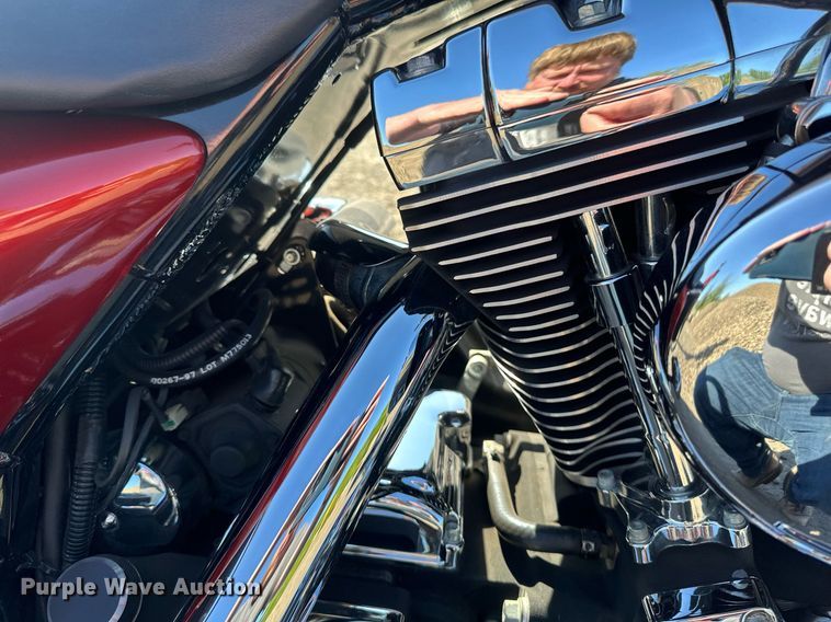 image for item DZ8983 1999 Harley Davidson Road King motorcycle