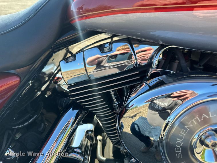 image for item DZ8983 1999 Harley Davidson Road King motorcycle