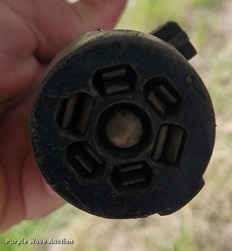 image for item EA2440 2003 Keystone Sprinter camper