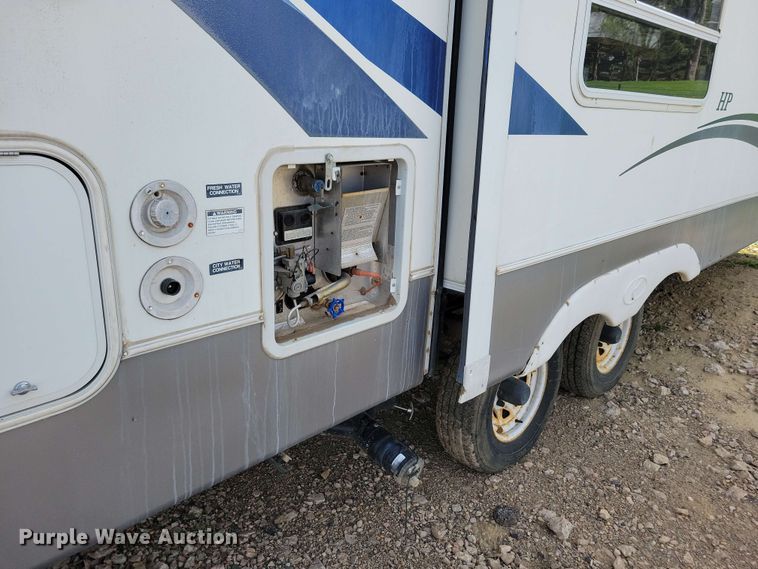 image for item EA2440 2003 Keystone Sprinter camper