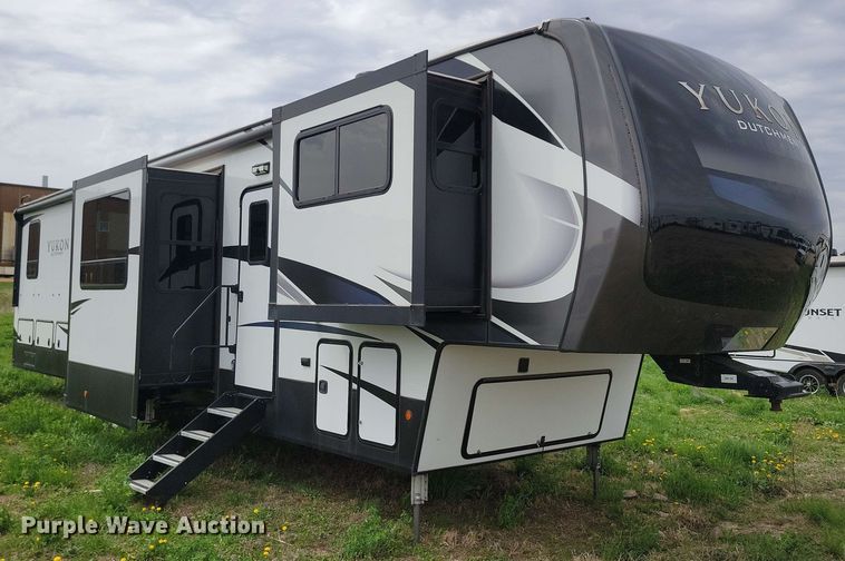 image for item EA2441 2021 Keystone Yukon 421FL camper