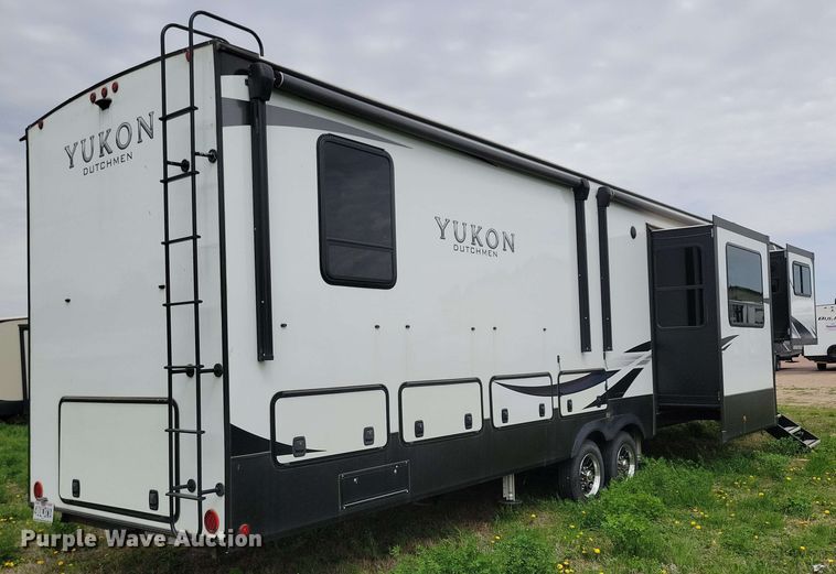 image for item EA2441 2021 Keystone Yukon 421FL camper