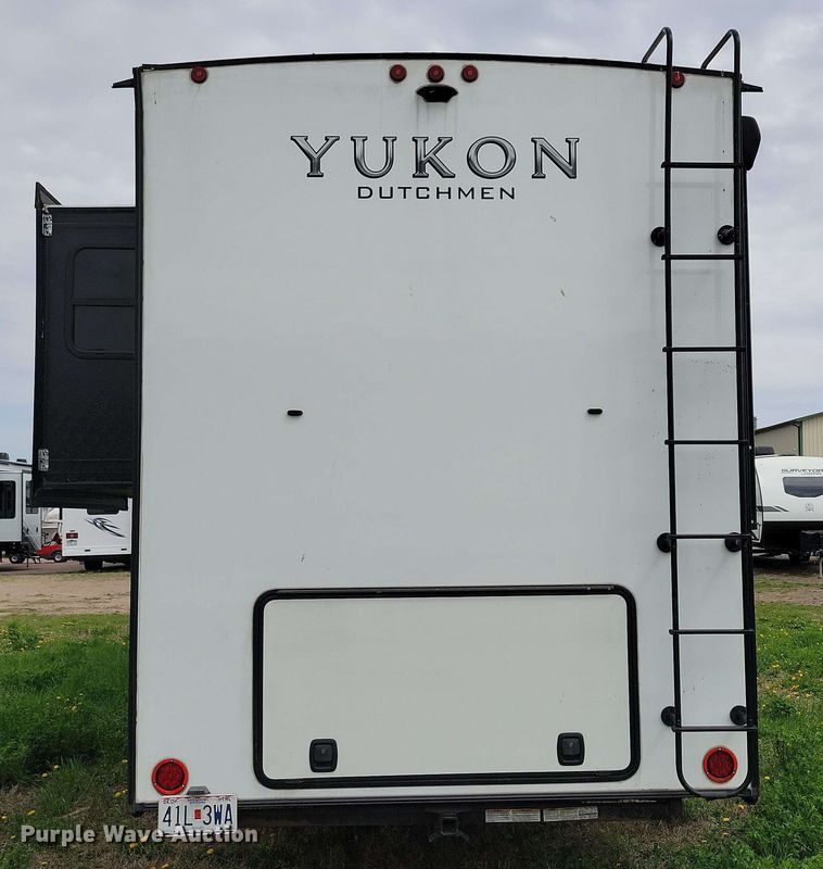 image for item EA2441 2021 Keystone Yukon 421FL camper