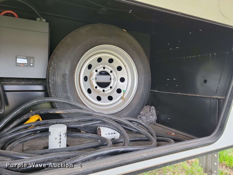 image for item EA2441 2021 Keystone Yukon 421FL camper