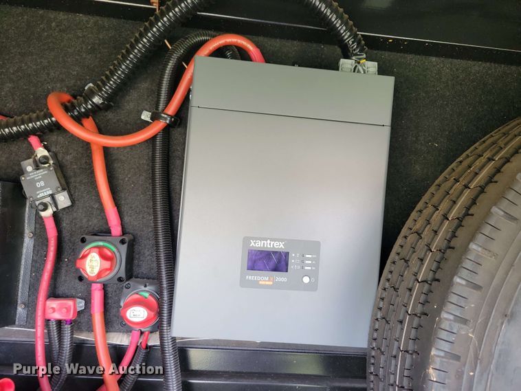 image for item EA2441 2021 Keystone Yukon 421FL camper