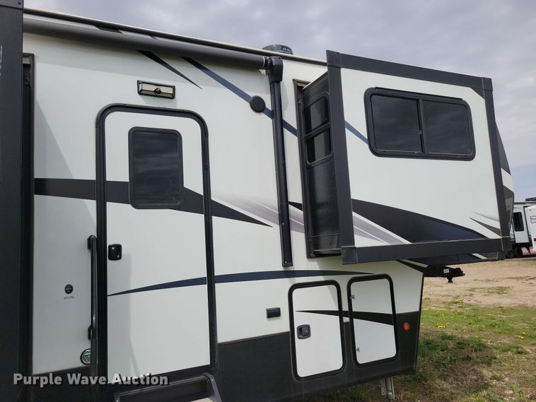 image for item EA2441 2021 Keystone Yukon 421FL camper