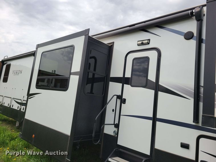 image for item EA2441 2021 Keystone Yukon 421FL camper