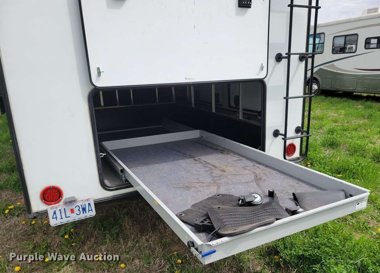 image for item EA2441 2021 Keystone Yukon 421FL camper