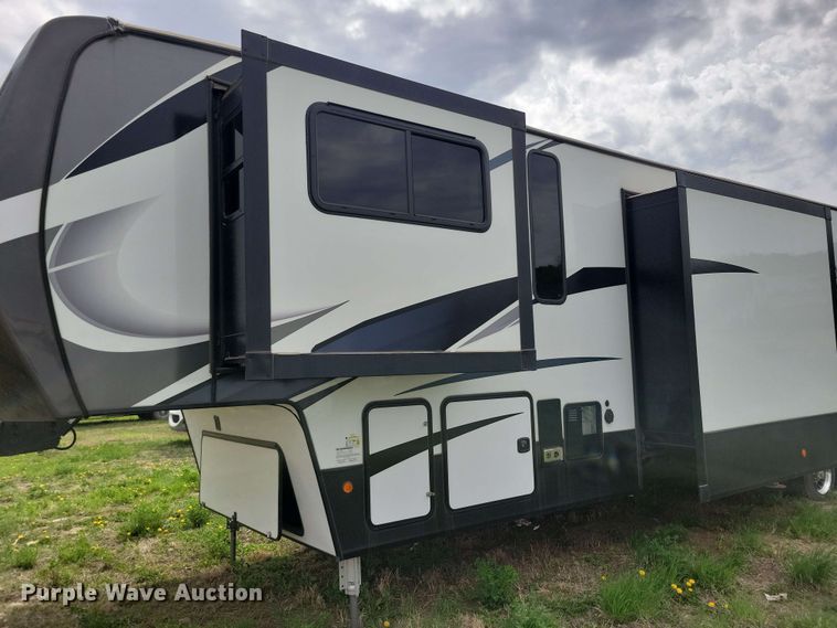 image for item EA2441 2021 Keystone Yukon 421FL camper