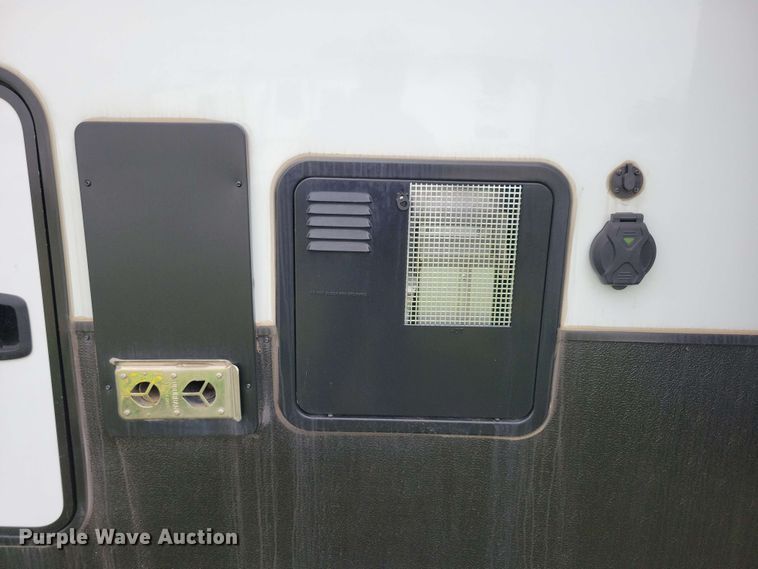 image for item EA2441 2021 Keystone Yukon 421FL camper