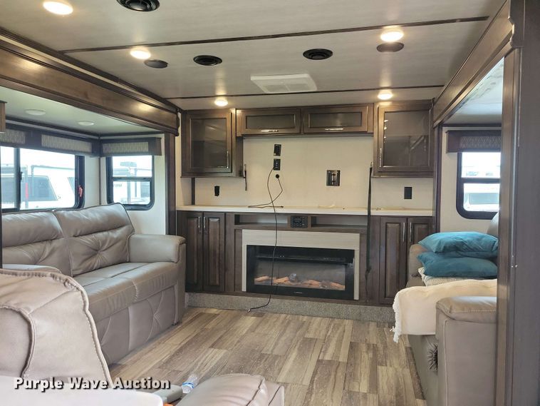 image for item EA2441 2021 Keystone Yukon 421FL camper