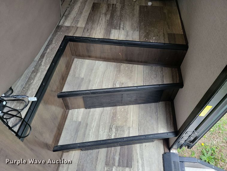 image for item EA2441 2021 Keystone Yukon 421FL camper