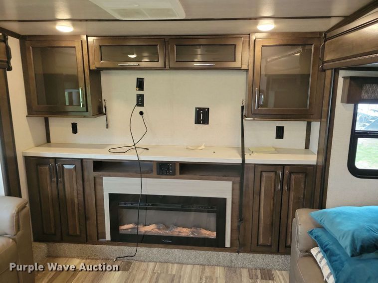 image for item EA2441 2021 Keystone Yukon 421FL camper