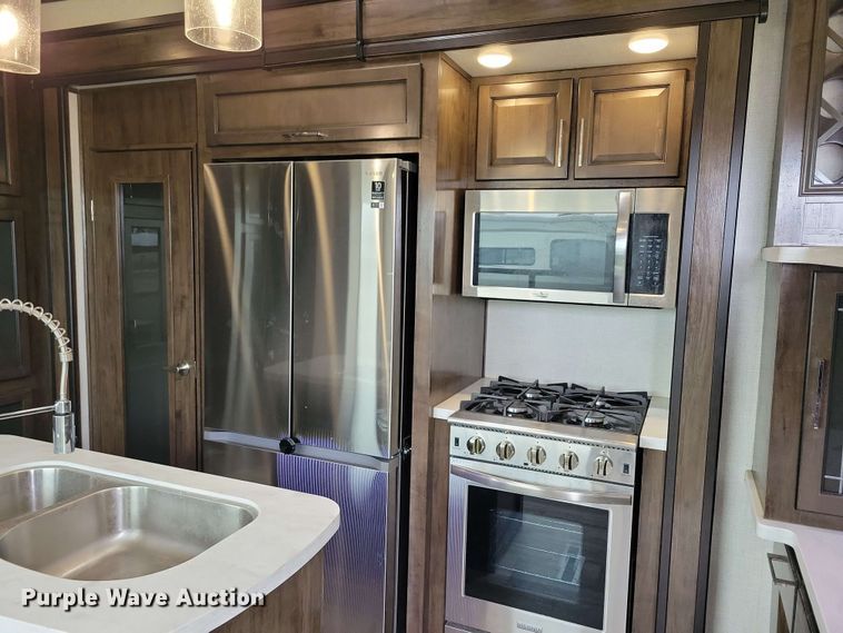 image for item EA2441 2021 Keystone Yukon 421FL camper