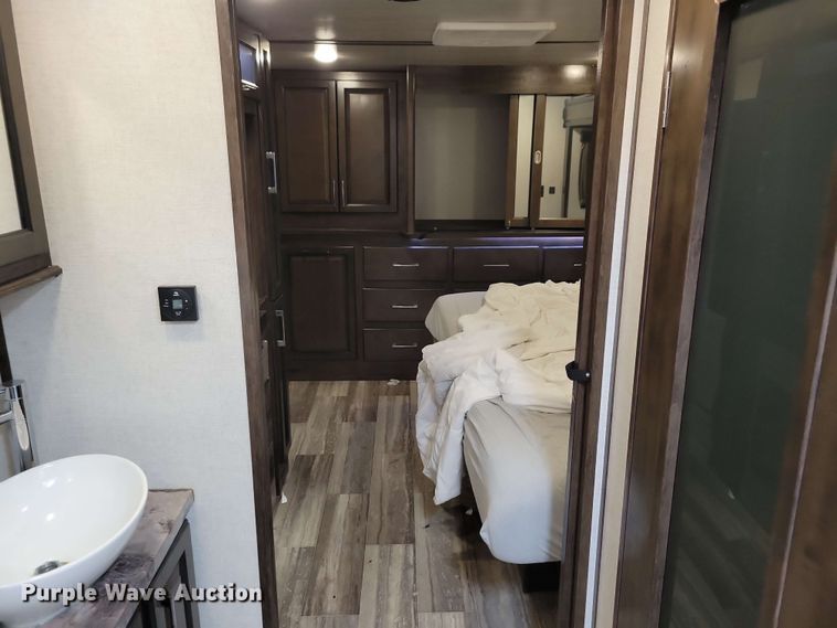 image for item EA2441 2021 Keystone Yukon 421FL camper