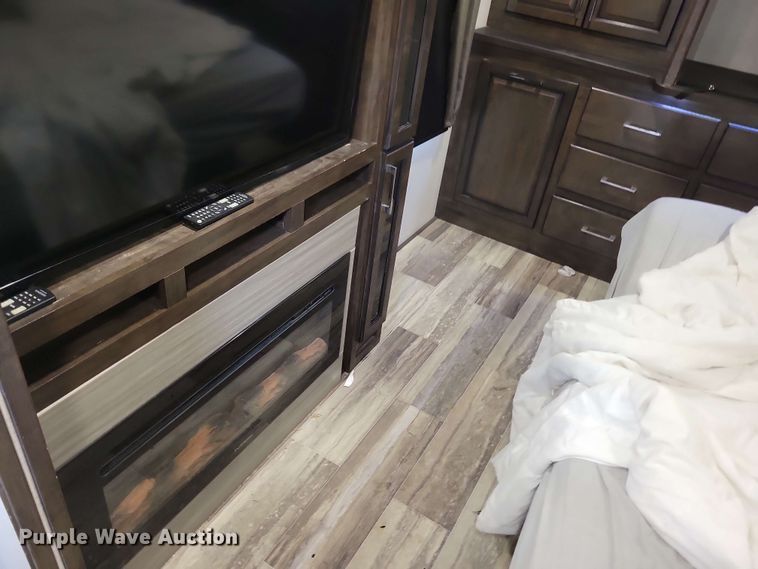 image for item EA2441 2021 Keystone Yukon 421FL camper