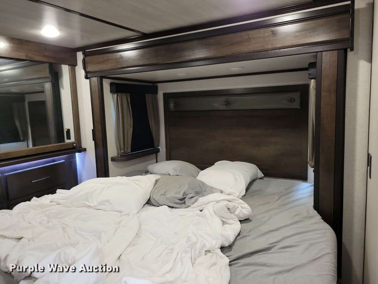 image for item EA2441 2021 Keystone Yukon 421FL camper