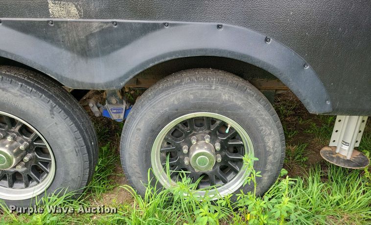 image for item EA2441 2021 Keystone Yukon 421FL camper