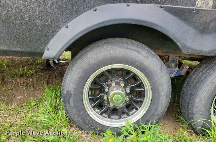 image for item EA2441 2021 Keystone Yukon 421FL camper