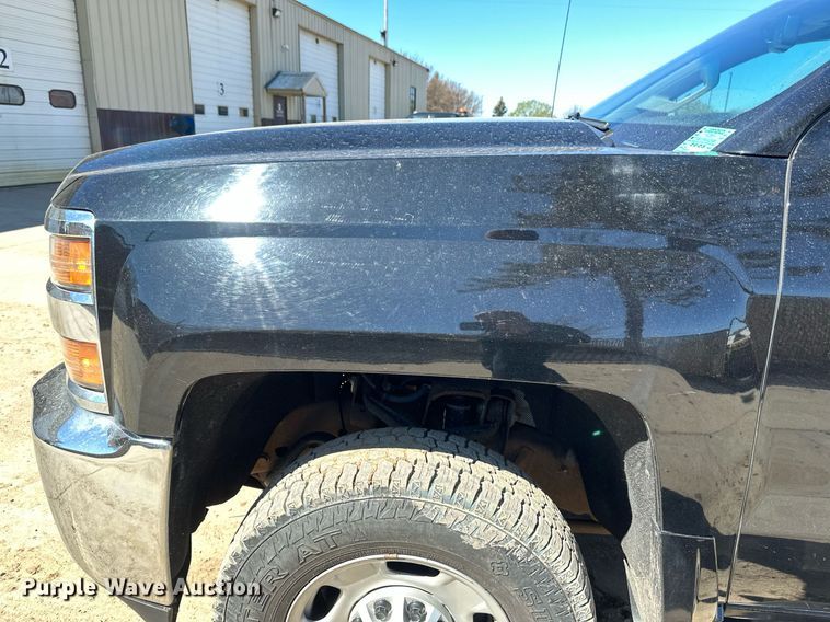 image for item EB2494 2016 Chevrolet Silverado 2500HD Double Cab pickup truck