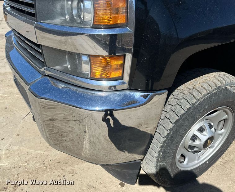 image for item EB2494 2016 Chevrolet Silverado 2500HD Double Cab pickup truck